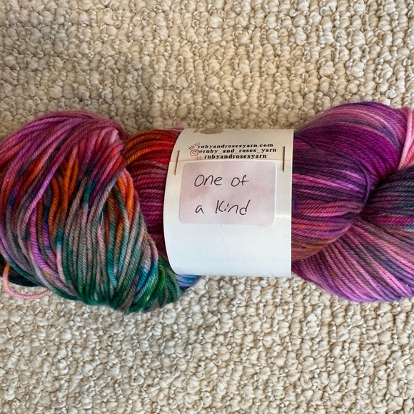 Ruby & Roses Multicolor Yarn - Picture 3 of 3